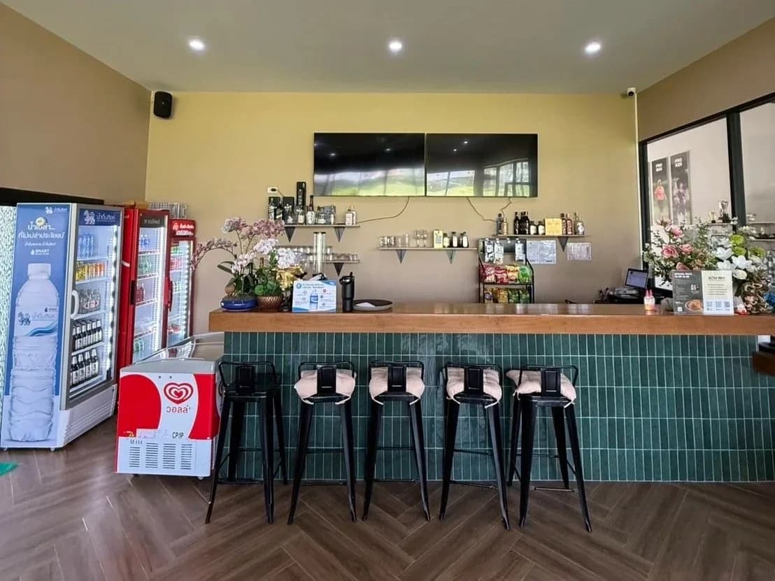GOLFNEST restaurant and bar